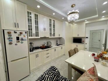 evlər bakı: Bakıxanov qəs., 3 otaqlı, Yeni tikili, 136 kv. m — 10