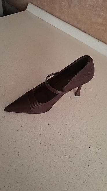 Sabo: Qadın klassik tək ayaqqabı – AURVLA - Rəng: tünd qəhvəyi - Model: iti — 1