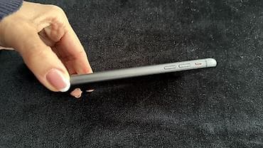 mobil telefonlar: IPhone 11, Space Gray, Face ID — 4