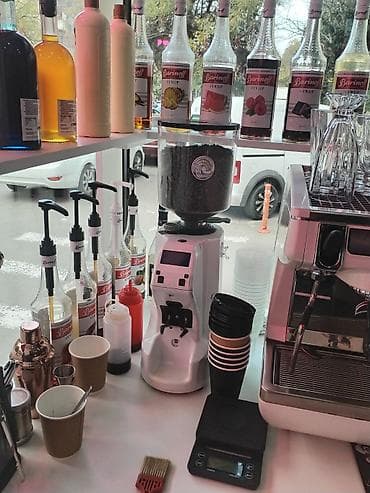 qəhvə: Real alıcıya endirim olacaq.İki qollu peşəkar espresso aparatıdır — 5