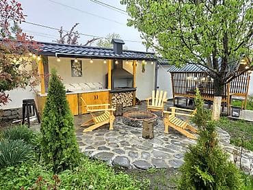 divan restoran ucun: 🏡 Qəbələdə mərkəzdə dağ mənzərəli 8 nəfərlik sakit ərazidə yeni — 1