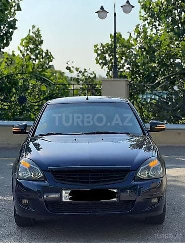 niva 4 qapili: LADA Priora sedan ili 2013 . özünə ideal piryora axtaranlar narahat — 4