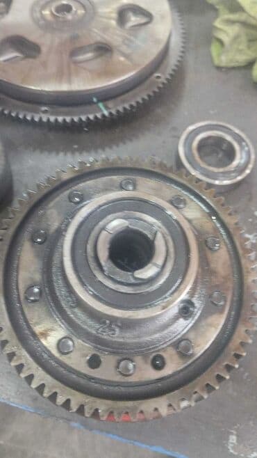 полиуретановые запчасти: Diferensial ötürücü, gücü bir oxdan digərinə ötürmək üçün istifadə — 1