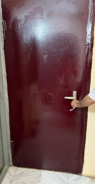 входные двери в баку: Dəmir seyf qapı 
Ölçüsü 2 x 0.90
Ünvan:Binəqədi — 1