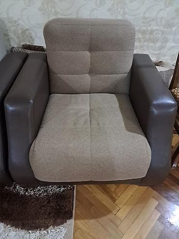 divan krislo: Oturacaq dəsti – 3+1+1 - Tərkib: 1 ədəd üçlü divan, 2 ədəd təkli — 2