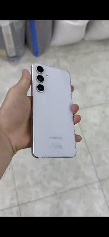 razer viper v3 pro: Samsung Galaxy S24 FE, 128 GB, rəng - Ağ, Simsiz şarj — 1