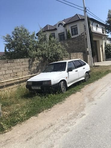 vaz 014: Vaz 2109 (Samara) – 5 qapılı hetçbek Texniki xüsusiyyətlər: - Ban — 1