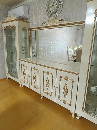 Klassik üslublu qonaq otağı vitrin və bufet dəsti, kamod desti