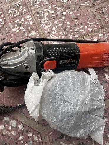 inşaat aletleri: Elektrik alətləri dəsti

2 si bir yerde — 2