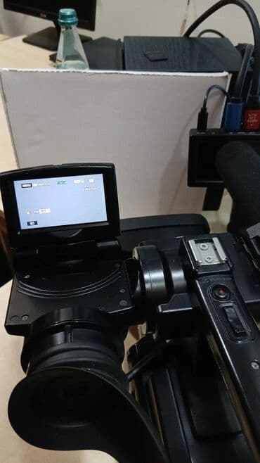 sony video camera 2000: Peşəkar videoçəkiliş üçün HD videokamera - HD çəkilişlərlə peşəkar — 3