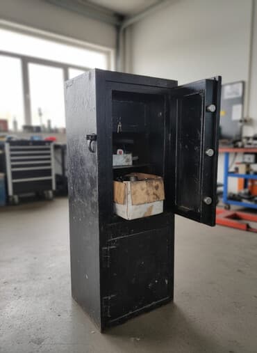 Məhsul: Metal seyf/dolab Seyf ucuz qiymətə vəziyyəti çox yaxşıdı əlaqə
