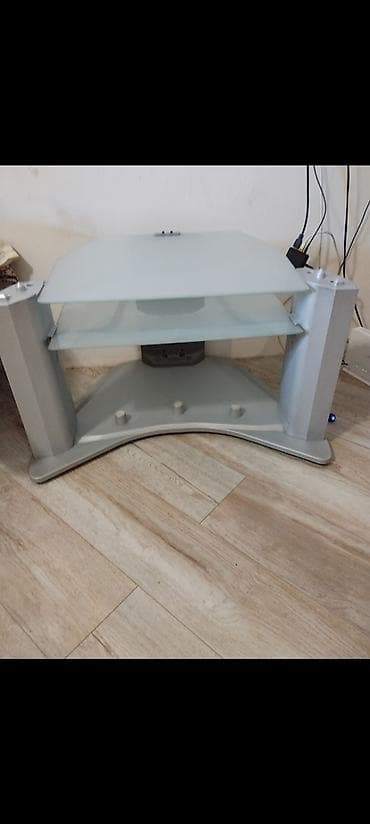 Künc Tv altlığı, Polkalı, Şüşəli — 1