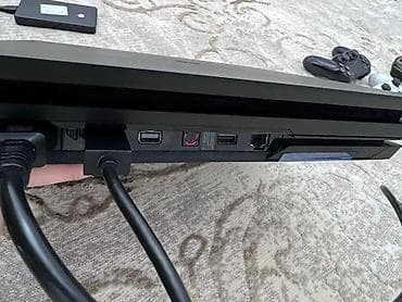 ps4 silm: Sony PlayStation 4 Pro oyun konsolu Xüsusiyyətlər: - Model: PS4 Pro — 5