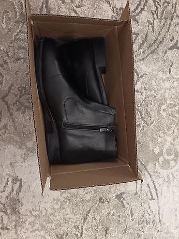 batinka: Məhsul: Qara kişi ayaqqabısı/çəkmə - Model: Klassik yarımçəkmə, yan — 1