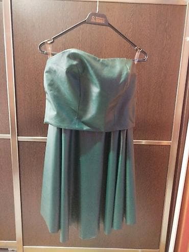 Tünd yaşıl rəngdə qadın paltarı. - Model: strapless/korse üstlü, sinə