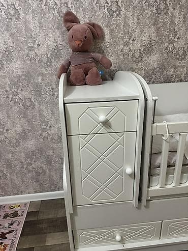 Beşiklər: Oğlan və qız üçün, Dördbucaq, Beşik, Yellənmə mexanizmsiz — 2