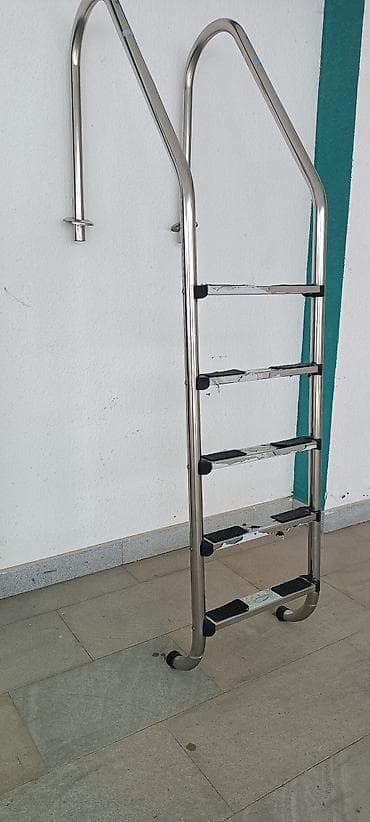 Перила: Basen nərdivani. Piləken basen ucun bir sezon isdənib salafanlari tam — 4