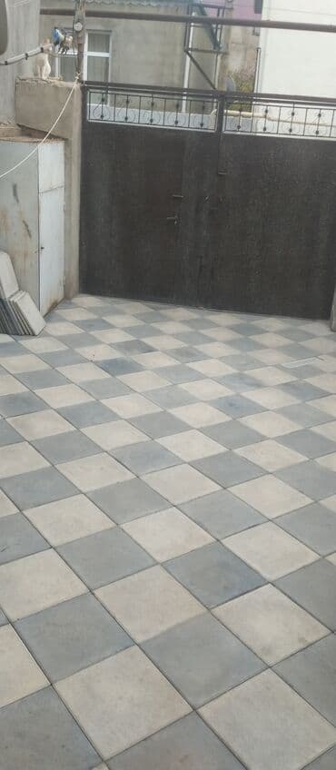 xacmazda satılan evlər: 49mehele 10a maşurut xettdi bağça məktəb Sumqayıt hospital — 1