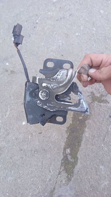 Honda INSIGHT, 2010 il, ABŞ, Ünvandan götürmə