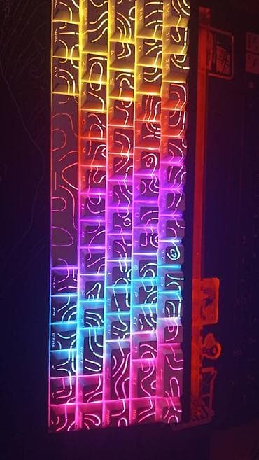 notbuk islenmis: Red switch+ağ ve qara keyler verilecek sadece 1 ay isledilmisdir — 1