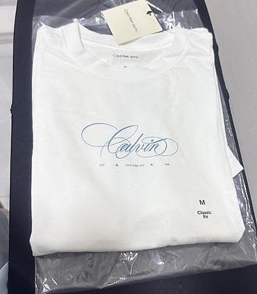 cins: Qadın T-shirt Calvin Klein - Brend: Calvin Klein Jeans - Rəng: ağ - — 6