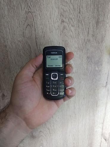 nokia e90 communicator: Nokia 1, < 2 GB Memory Capacity, rəng - Qara, Düyməli — 1