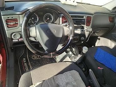 arxa kapot: Kia Rio: 1.5 l | 2006 il Hetçbek — 4