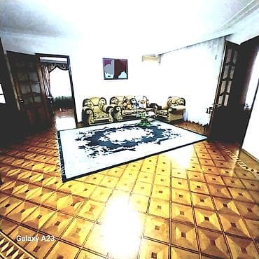 Mənzillər: 6-cı mikrorayon 6 otaqlı, 300 kv. m, Orta təmir — 8