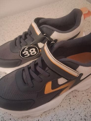 eqa shoes ecemi instagram: Idman ayaqqabısı – ölçü 38 LC VAIKIKI - Rənglər: tünd boz/grafit üst — 1