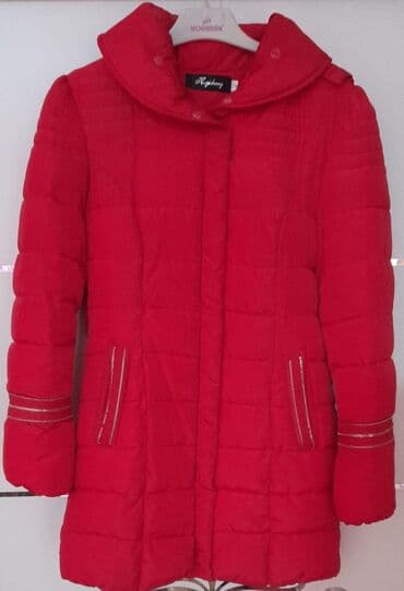 i̇şgüzar kişi gödəkçəsi: Kurtka təzə qırmızı rəng S-ölçudə Metroya çatdırılma var.Qiymetde — 2