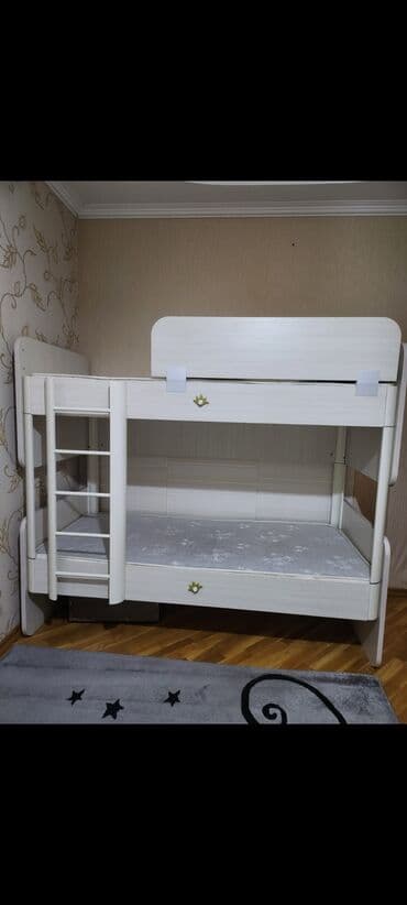 Kasalar: Oğlan və qız üçün, 2 təknəfərlik çarpayı, Dolab — 2