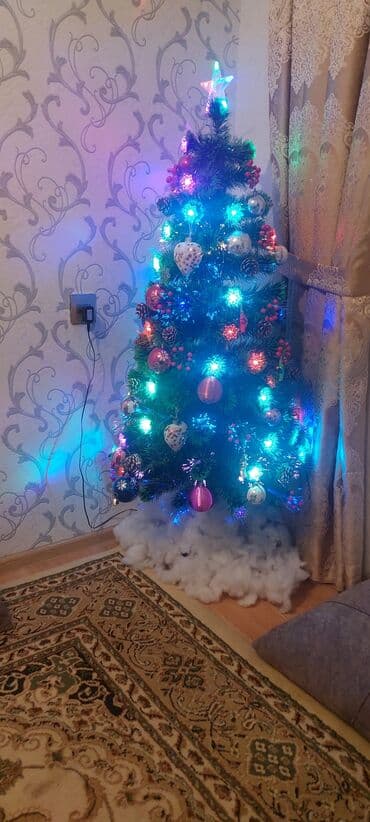 Yolka. boyu 1.5 m. oyuncaq qariṣiq satilir lalafo.az -da Yolka. boyu 1.5 m. oyuncaq qariṣiq satilir