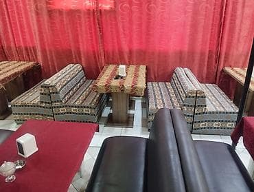 divan restoran: Kafe və restoranlar üçün yumşaq oturacaq dəstləri iki divan 1 masa 17 — 3