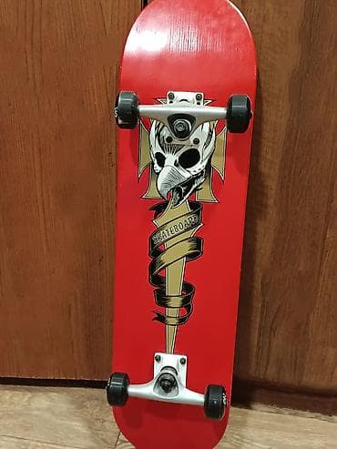 bas gitara: Skateboard – klassik ikiuc hissəli konfiqurasiya - Gövdə: Tam ölçülü — 2