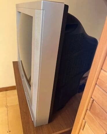 plazma televizorlar per page 40: Kineskop (CRT) televizor, gümüşü korpuslu, ön paneldə inteqrə edilmiş — 2