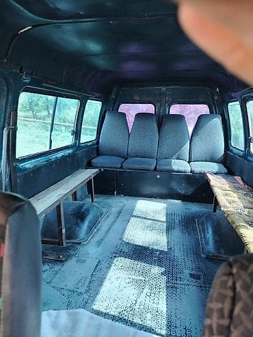 maşın aka: GAZ Gazelle mikroavtobus - Korpus: Uzadılmış kuzov, yüksək tavanlı, 4 — 6