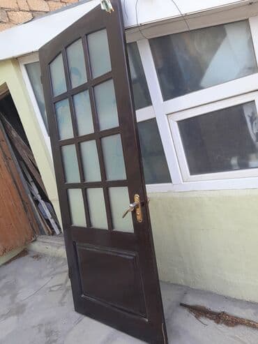 Lincoln: Şüşəli qoz ağacından hazırlanmış qapı - Material: Qoz ağacı, tünd — 2