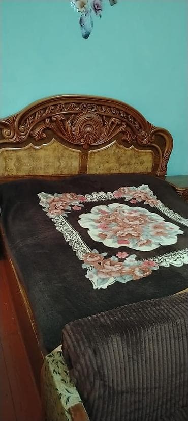 skaf islenmis: İkinəfərlik çarpayı, Dolab, Malayziya, İşlənmiş — 4