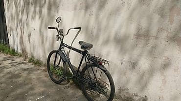 продам велосипед бу: Şəhər tipli velosiped – klassik qara dizayn Xüsusiyyətlər: - — 3