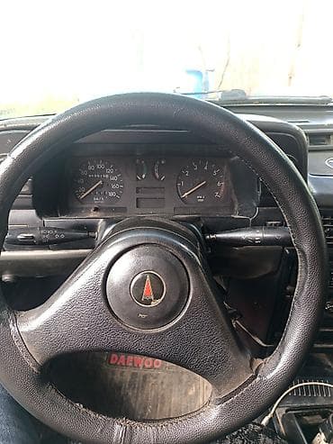 Daewoo Racer: 1.5 l | 1995 il Sedan