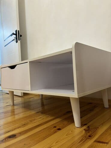 ag tut: Düz masa, Açılmayan, Təkərsiz, Parlaq laminat — 7