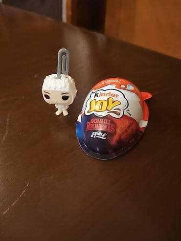 Kinder Joy – Stranger Things seriyası oyuncağı ilə - Brend: Kinder