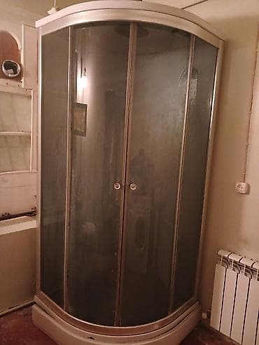 almaniyada saat: İşlənmiş Üstü qapalı kabina, Künc üçün, Ödənişli çatdırılma, Rayonlara çatdırılma — 1