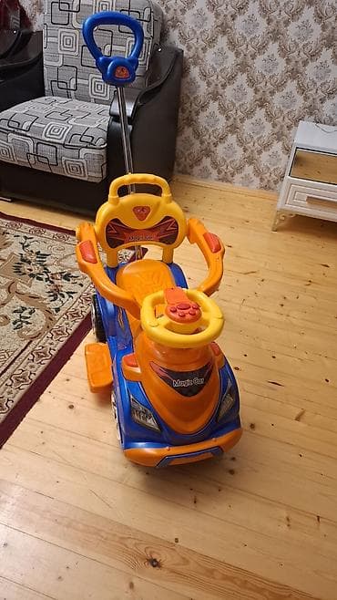 Uşaq idarəetmə tutacaqlı gəzinti maşını – “Magic Car” - Rəng