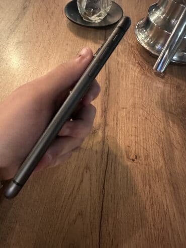 IPhone 11, 128 GB — 3