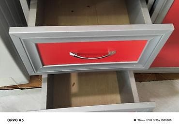 mətbəxt şkafı: Mətbəx divar dolabı – 3 qapılı - Rəng: ön panellər parlaq qırmızı — 7