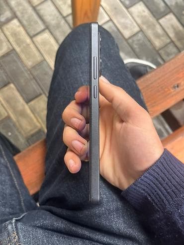 macbook m1 ikinci el: Redmi smartfon Xüsusiyyətlər: - Tam ekran dizayn, mərkəzdə punch‑hole — 3