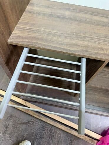 dolablar ikinci əl: İşlənmiş, 2 qapılı Dolab-asılqan — 4