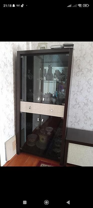 stullar ikinci əl: TV stend — 2