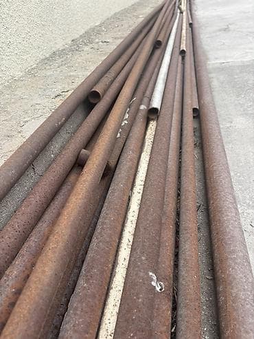 divar ici unitaz: Metal borular – müxtəlif uzunluqlarda, ümumi təqribən 500 metr - — 2